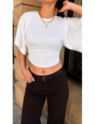 Yan Büzgü Detaylı Beyaz Crop Bluz